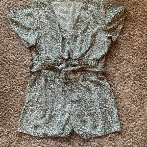 Two Piece Set. Green Floral Print. Flowy top/bottom